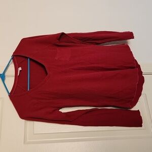 Make + Model Super Soft Red Long Sleeved Comfy Top. Sz xxs
